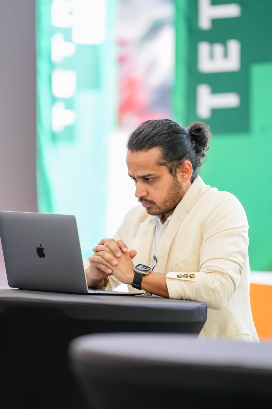 Yasir Rizvi presenting at a procurement event